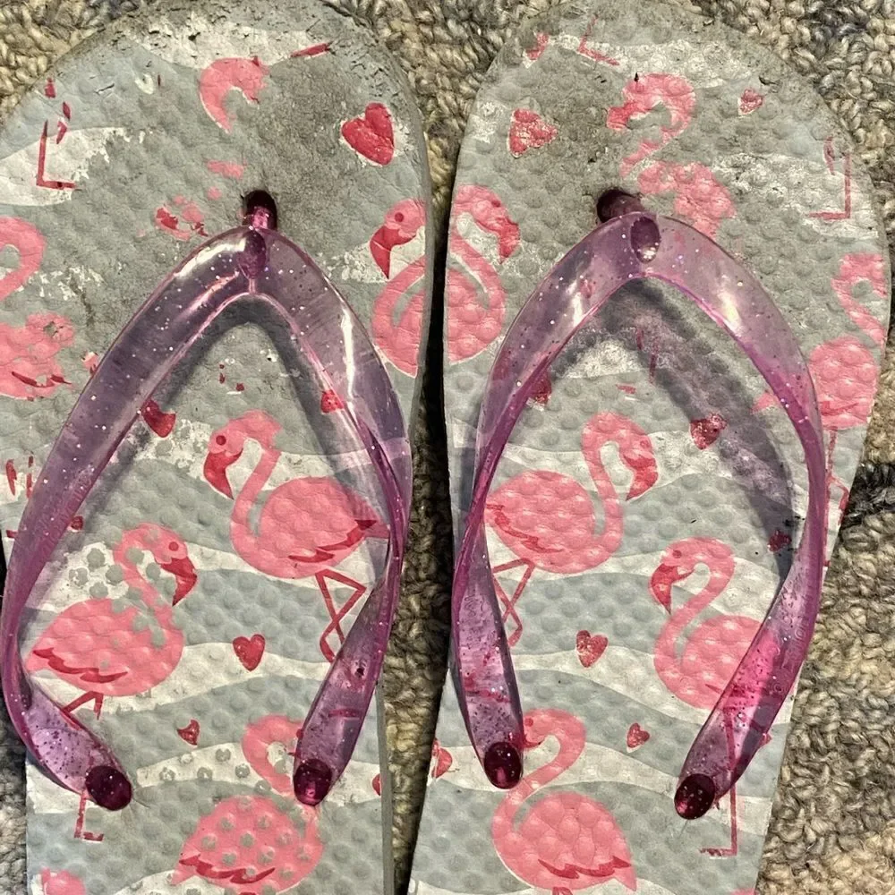 Girls flamingo flip flops with glittery strap